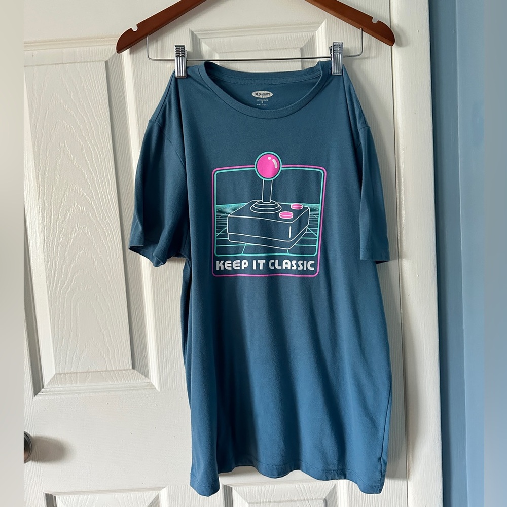 Old Navy Blue Graphic Tee- Medium
